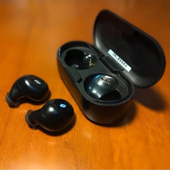 Brand New Never Used Trotronics Soundliberty 77 Earbuds